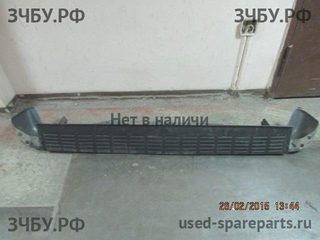 Toyota Hi Lux (3) Pick Up Бампер задний