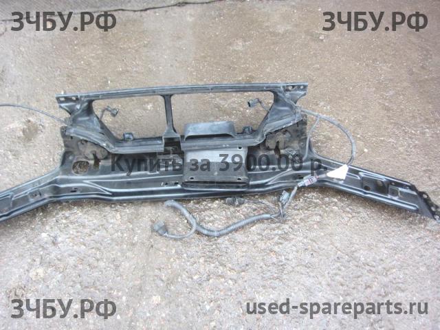 Volvo V70 (2) Панель передняя (телевизор)