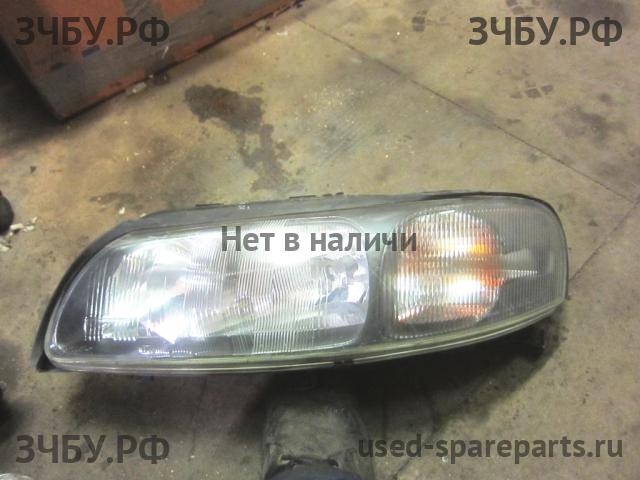 Volvo V70 (2) Фара левая
