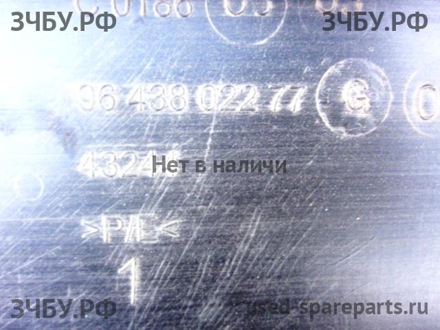 Peugeot Partner 1 (M59) Бампер передний