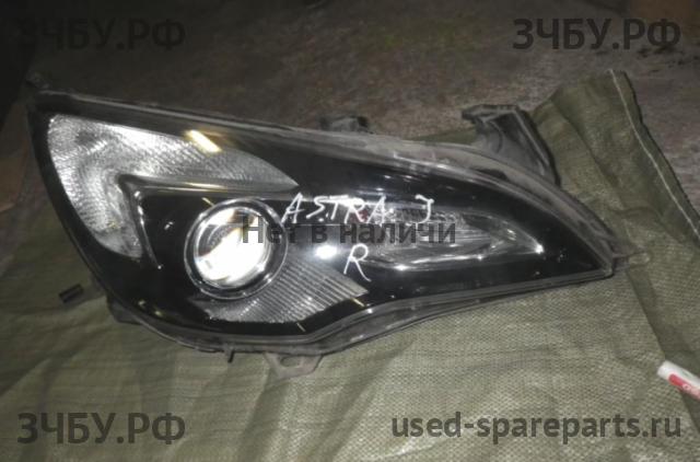 Opel Astra J Фара правая