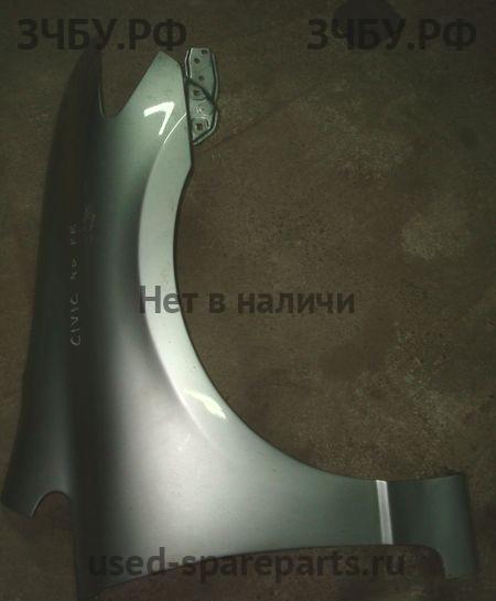 Honda Civic 8 (4D) Крыло переднее правое