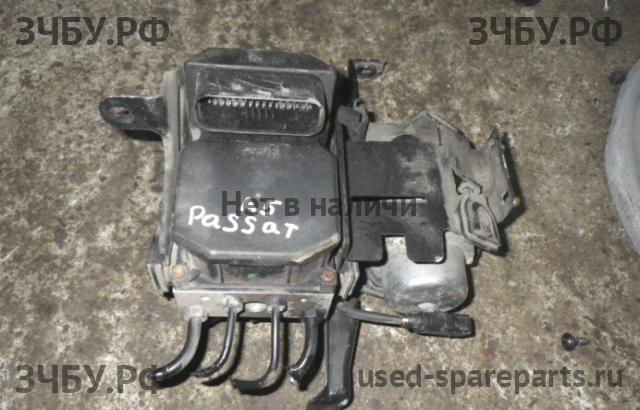 Volkswagen Passat B5 (рестайлинг) Блок ABS (насос)