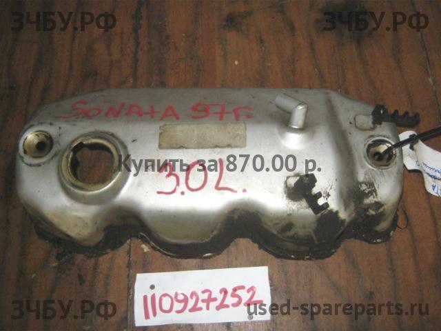 Hyundai Sonata 3 Крышка головки блока (клапанная)