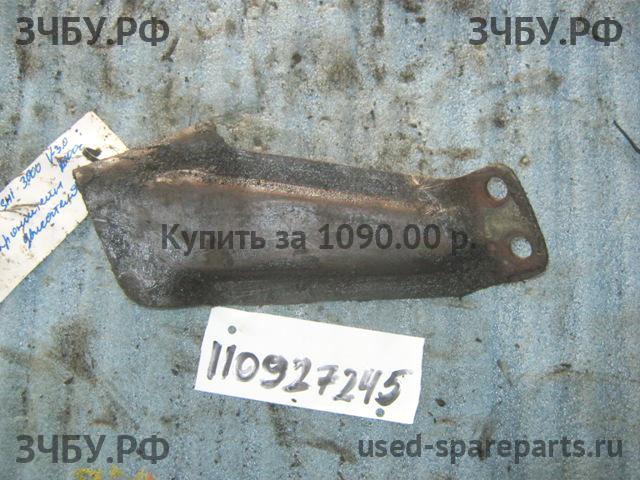 Mitsubishi 3000 GT Кронштейн