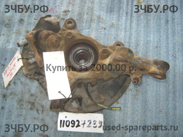 Toyota Auris 1 (E150) Кулак поворотный передний правый (со ступицей)