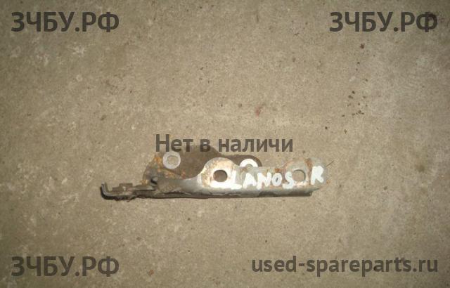 Chevrolet Lanos/Сhance Петля капота левая