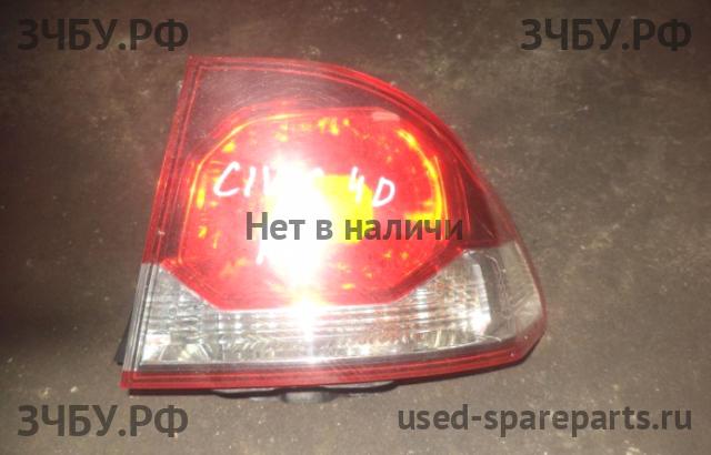 Honda Civic 8 (4D) Фонарь правый