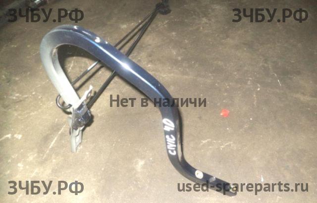 Honda Civic 8 (4D) Петля двери багажника