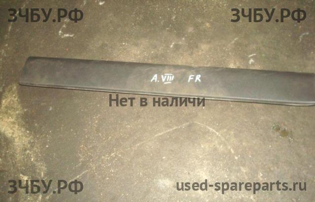Honda Accord 8 Накладка на порог (кузов внутри)