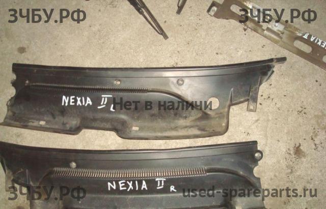 Daewoo Nexia Решетка стеклоочистителя (Дефлектор водостока)