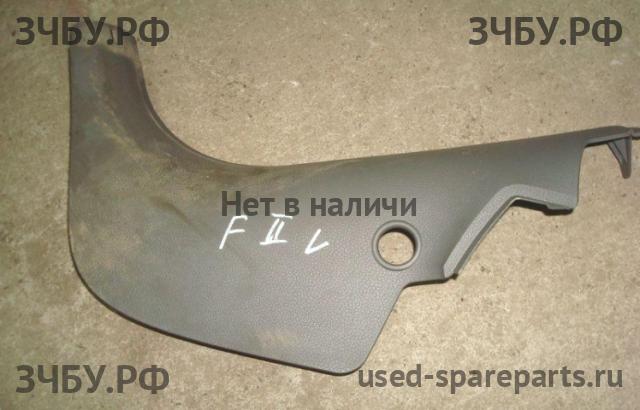 Ford Focus 2 (рестайлинг) Обшивка пола