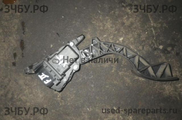 Ford Focus 2 Педаль газа