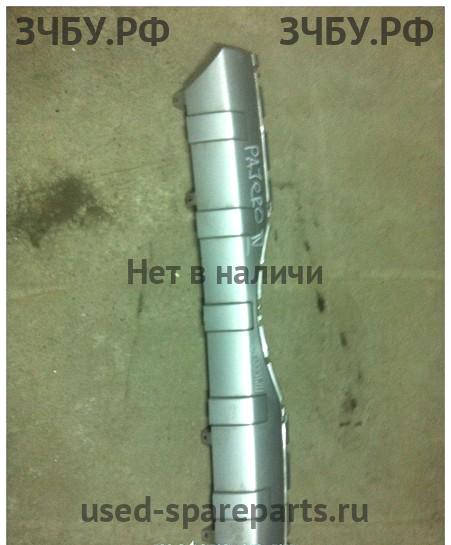Mitsubishi Pajero/Montero 4 Накладка заднего бампера
