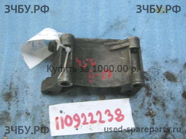 Volkswagen LT (2) Кронштейн