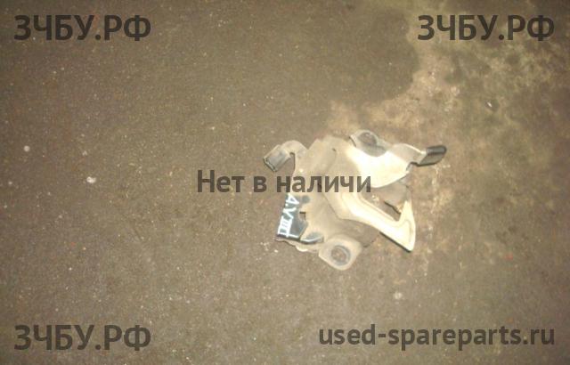 Honda Accord 8 Замок капота
