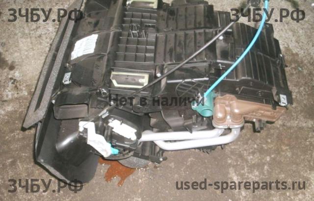 Renault Sandero 1 Радиатор отопителя
