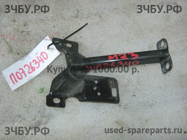 Mazda 3 [BK] Кронштейн