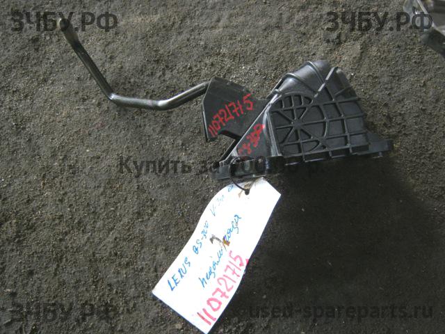 Lexus GS (3) 300/400/430 Педаль газа