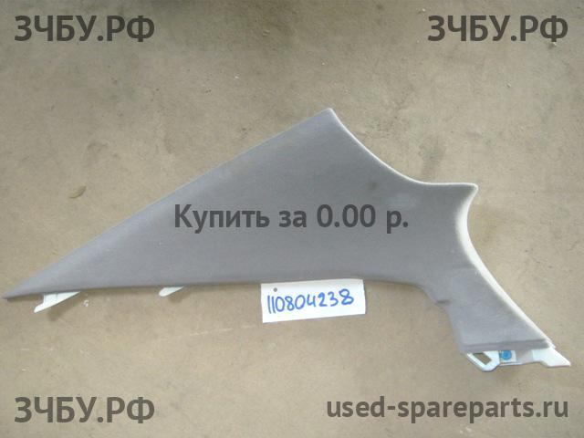 Lexus GS (3) 300/400/430 Накладка стойки задней левой