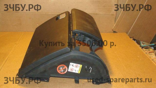 Land Rover Discovery 3 Бардачок