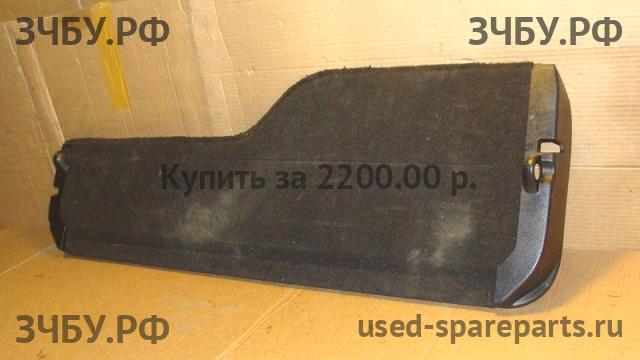 Land Rover Discovery 3 Обшивка крышки багажника
