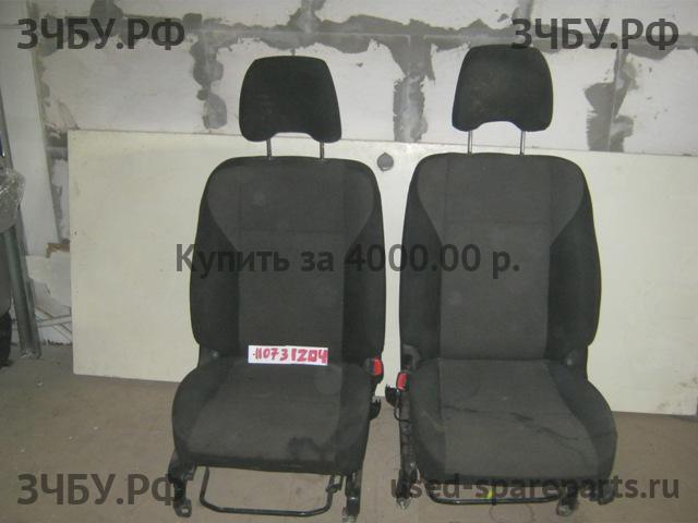 Subaru Forester 2 (S11) Сиденья (комплект)