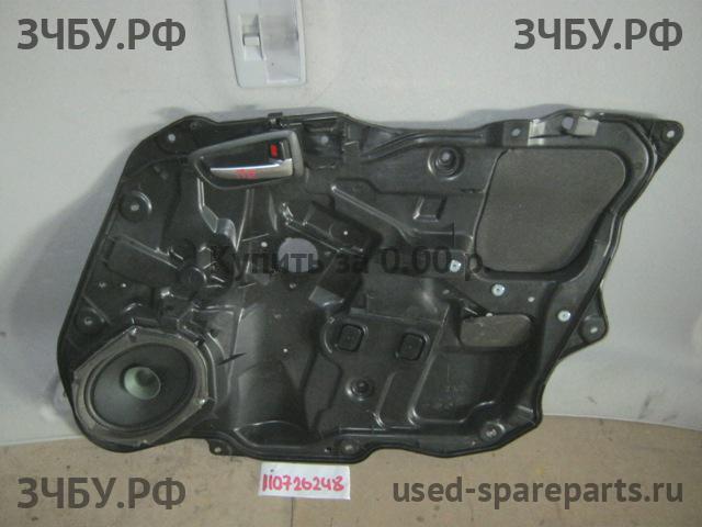 Mazda 3 [BK] Панель двери передней правой
