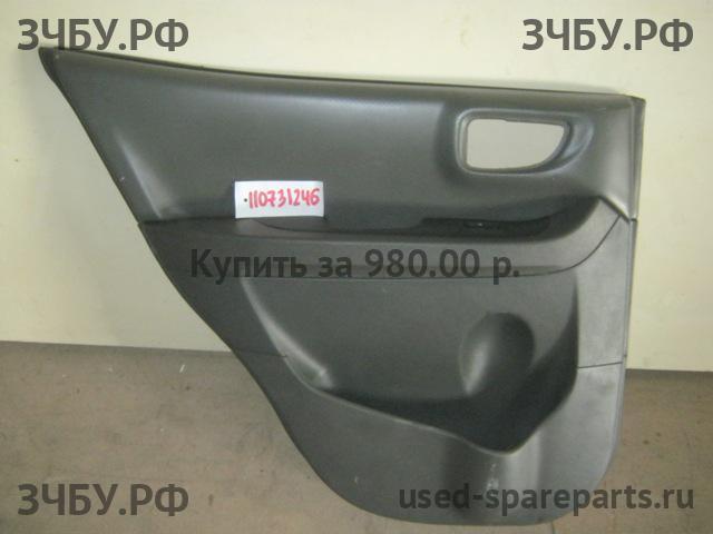Hyundai Santa Fe 1 (SM) Обшивка двери задней левой