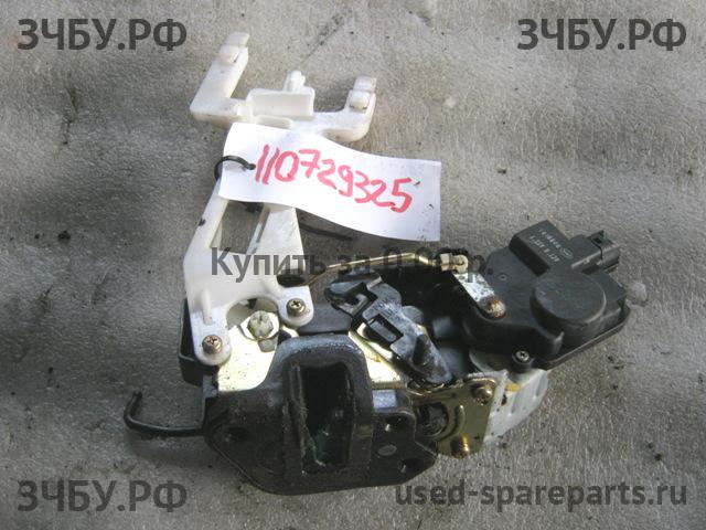 Hyundai Santa Fe 1 (SM) Замок двери задней левой