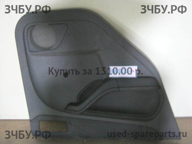 Ford Focus 2 Обшивка двери задней левой