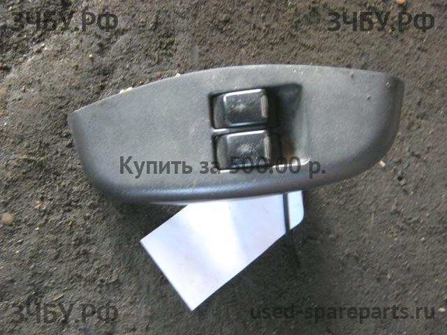 Chevrolet Aveo 1 (T200) Кнопка стеклоподъемника передняя левая (блок)