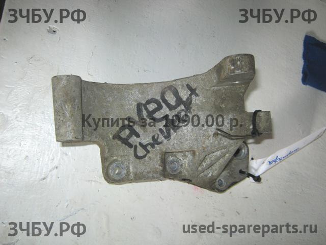 Chevrolet Aveo 1 (T200) Кронштейн