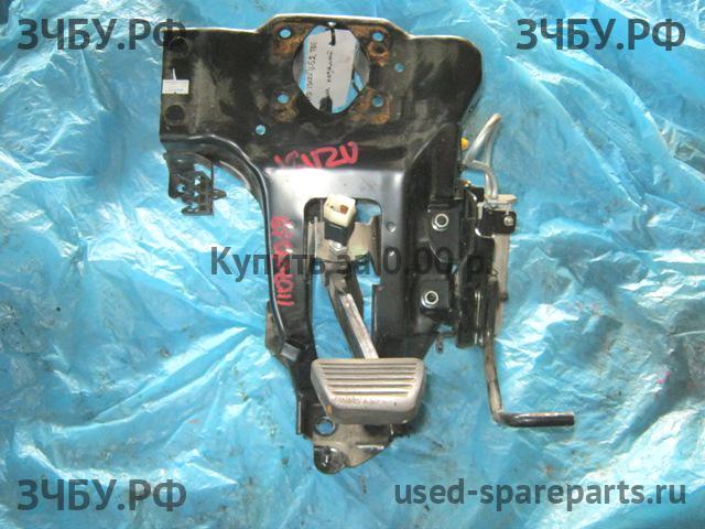 Isuzu NQR 75P Блок педалей