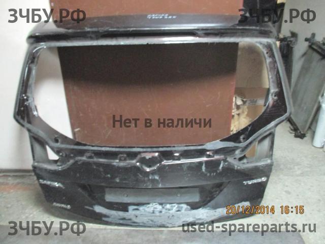 Opel Zafira C Дверь багажника
