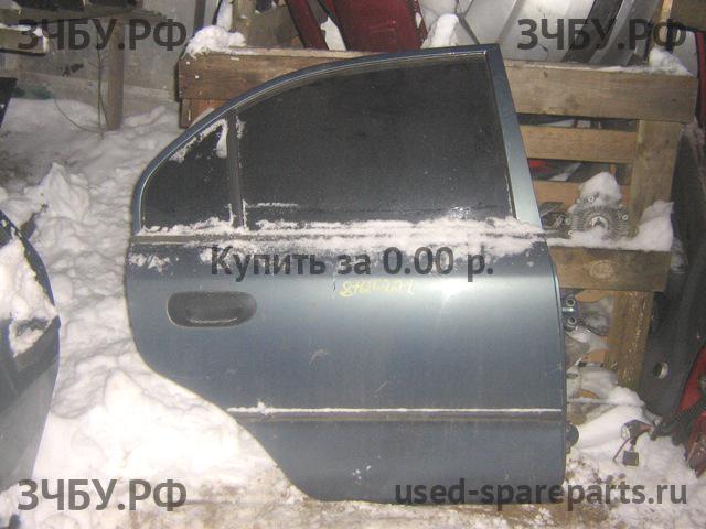 Mitsubishi Carisma (DA) Дверь задняя правая