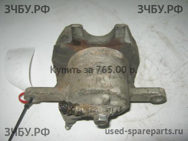 Toyota Auris 1 (E150) Суппорт передний правый (в сборе со скобой)