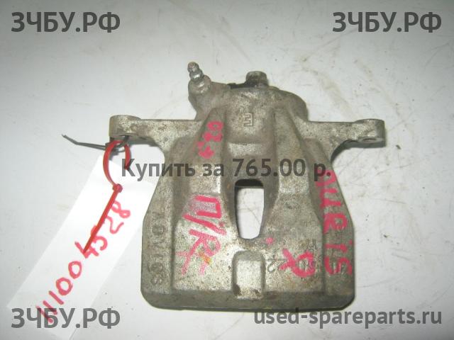 Toyota Auris 1 (E150) Суппорт передний правый (в сборе со скобой)