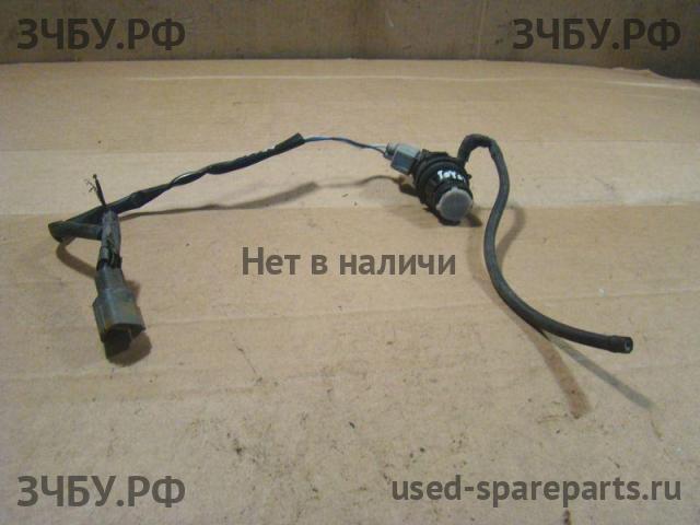 Toyota Land Cruiser 120 (PRADO) Насос омывателя