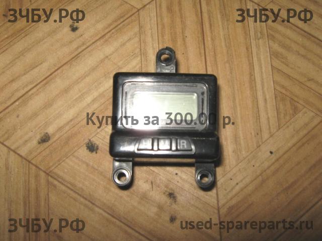 Hyundai Elantra 1 Часы