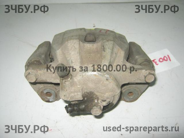 Toyota Auris 1 (E150) Суппорт передний левый (в сборе со скобой)
