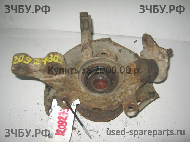 Toyota Corolla (E11) Кулак поворотный передний правый (со ступицей)