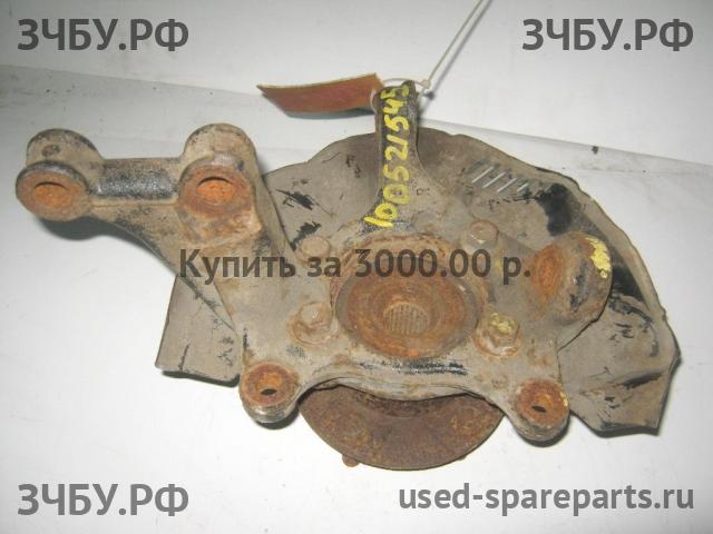 Toyota Corolla (E14 - E15) Кулак поворотный передний правый (со ступицей)