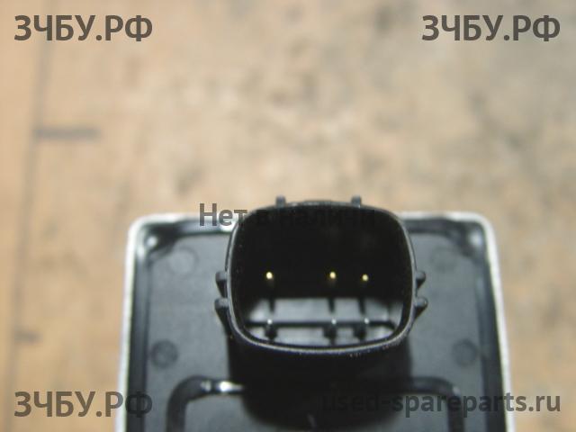 Toyota Land Cruiser 120 (PRADO) Датчик ускорения