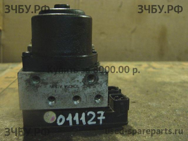 Toyota Land Cruiser 90 (PRADO) Блок ABS (насос)