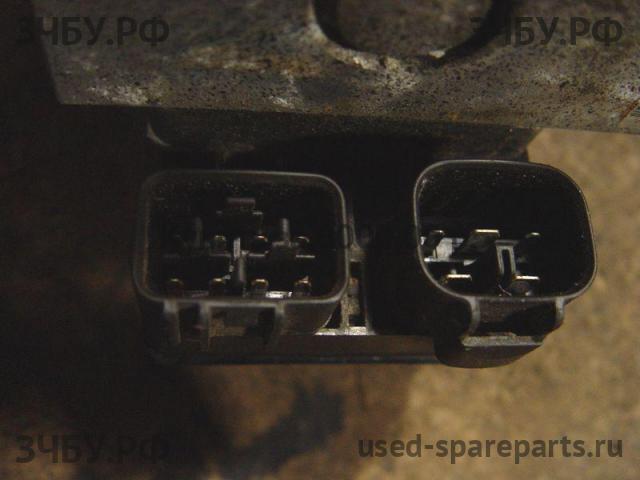 Toyota Land Cruiser 90 (PRADO) Блок ABS (насос)