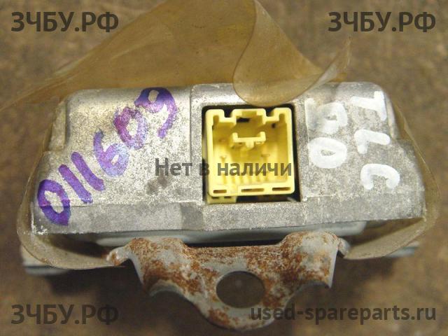 Toyota Land Cruiser 90 (PRADO) Блок управления AirBag (блок активации SRS)