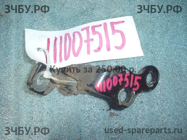 Ford Focus 1 Петля двери задней правой