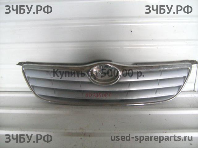 Toyota Corolla (E12) Решетка радиатора