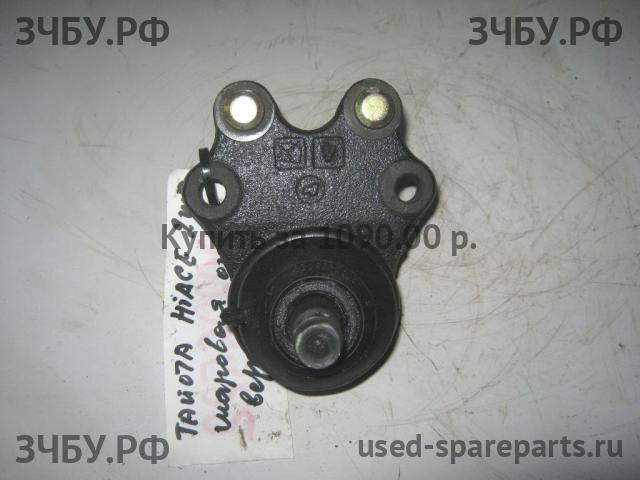 Toyota Hi Ace (4) Опора шаровая